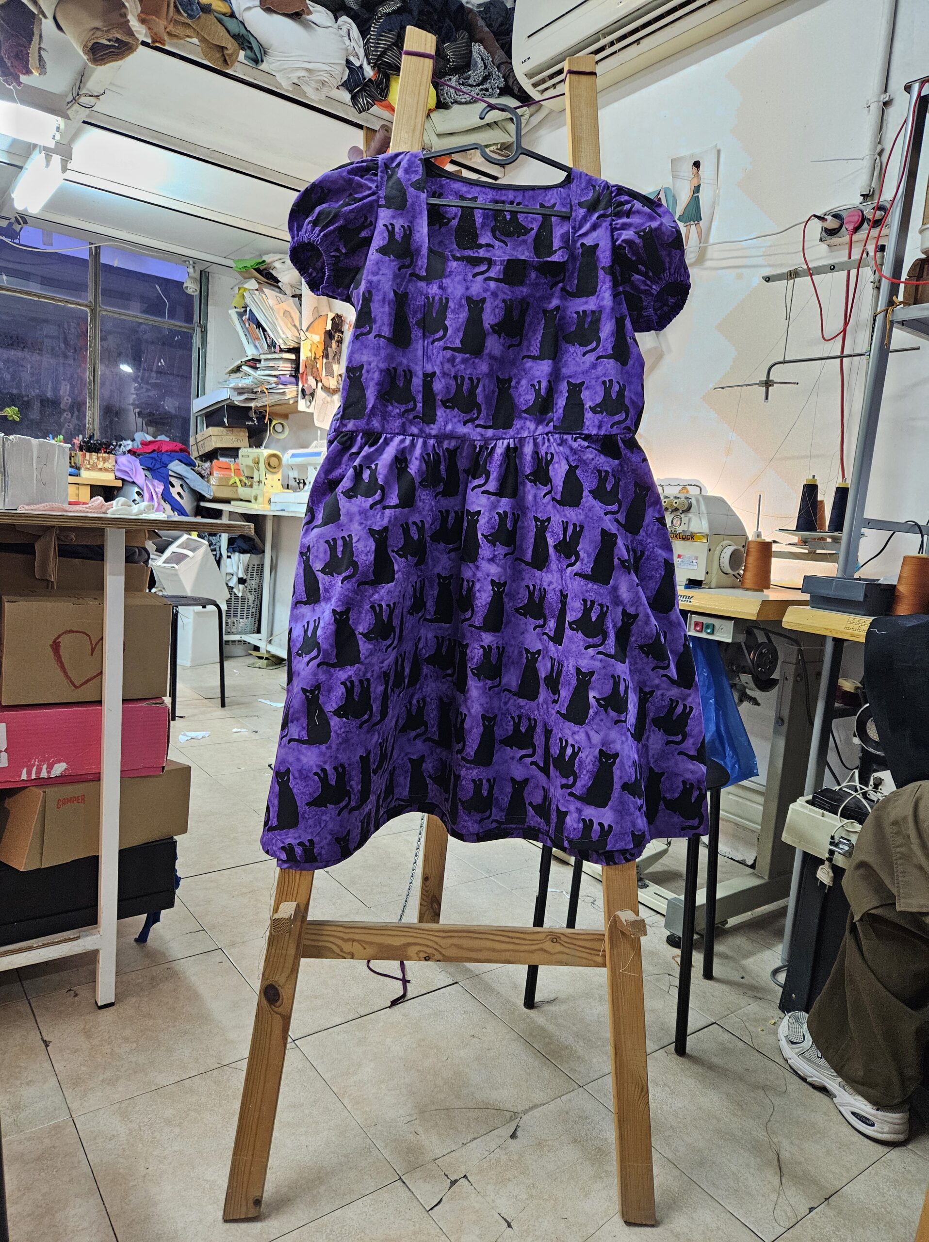 חוג עיצוב אופנה, עיצוב, תפירה, גזירה, גיזרות לפי מידה אישית, בגד במידה אישית